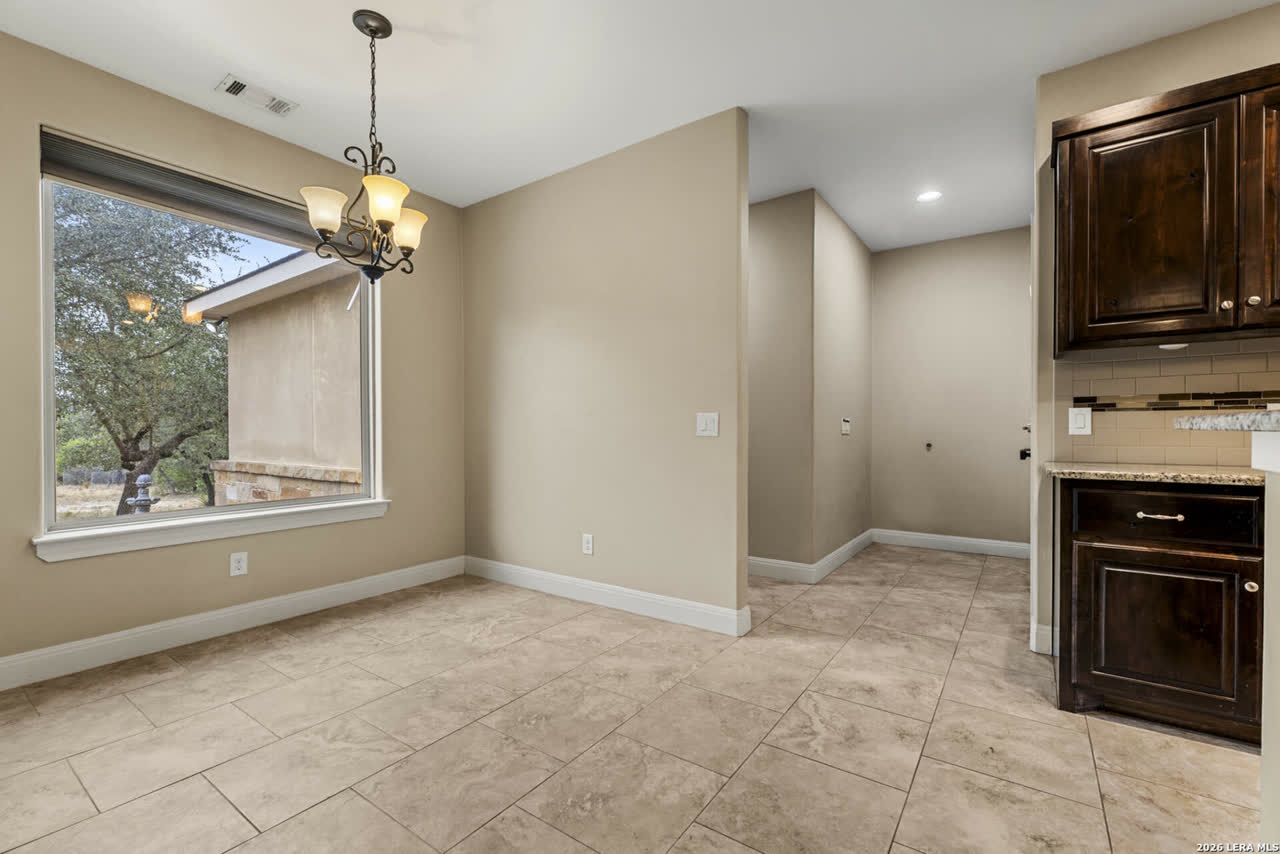 1126 Ensenada Dr, Canyon Lake photo 8 of 14