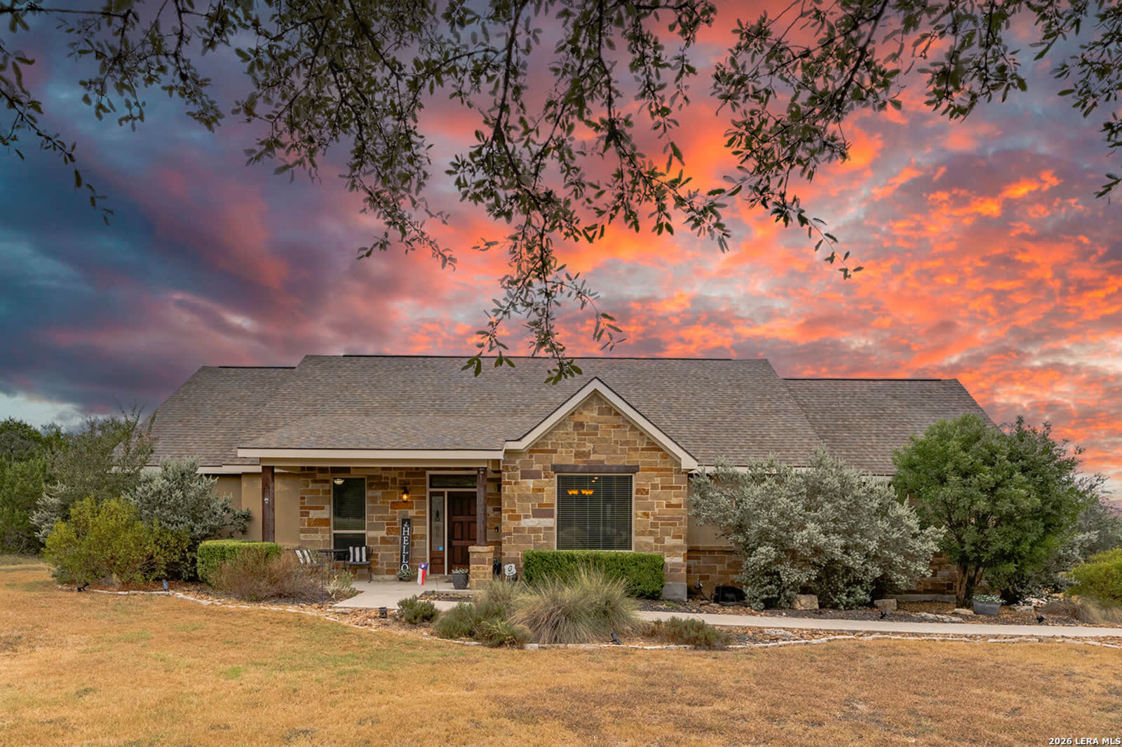 1126 Ensenada Dr, Canyon Lake