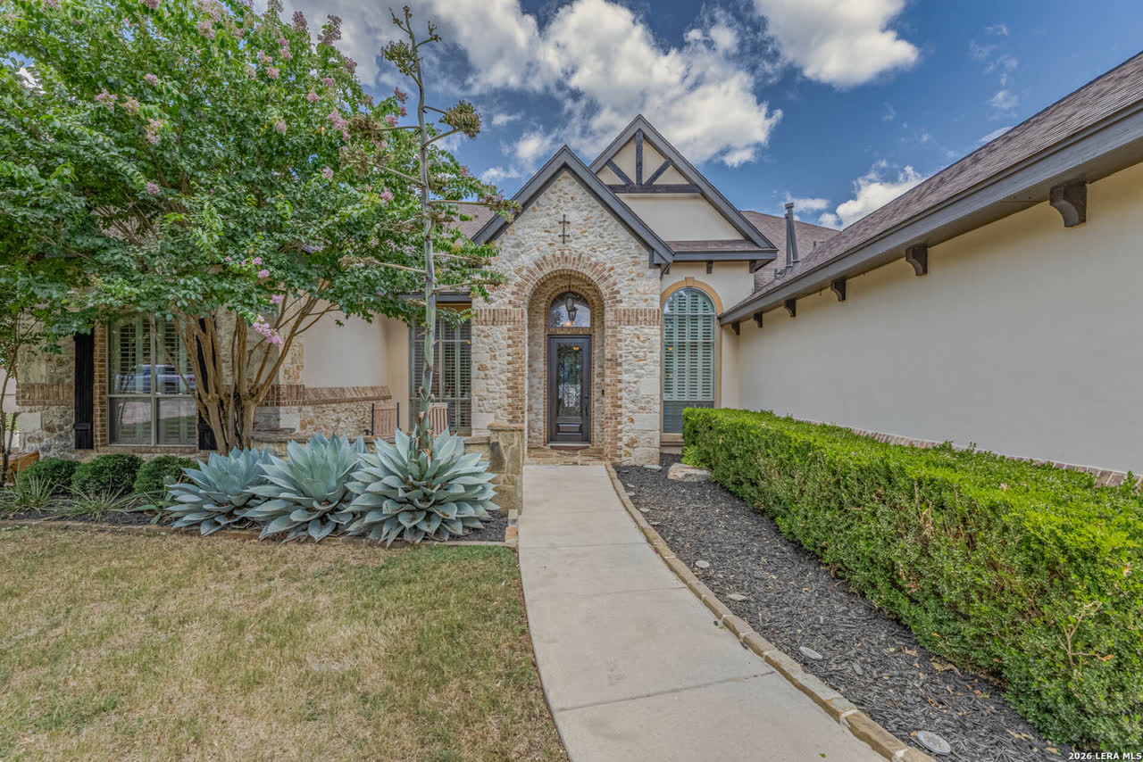 25310 Wild Sage, Boerne photo 2 of 14